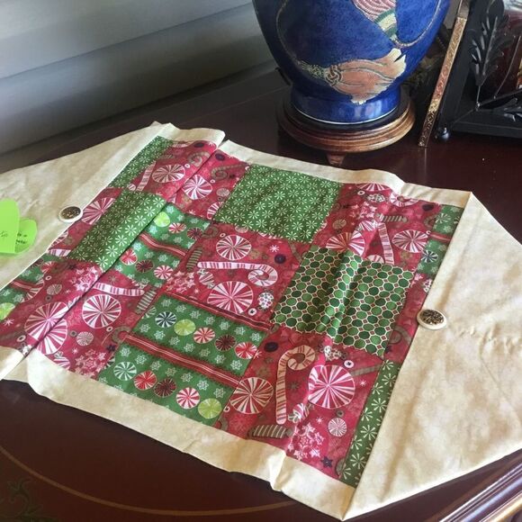 NWOT. Handmade Quilted Holiday Runner - Picture 1 of 6